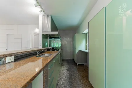 Casa de Condomínio com 4 Quartos à venda, 550m² no Centro, Quatro Barras