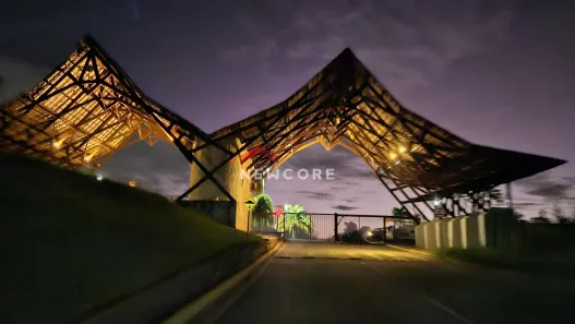 Galpão / Depósito / Armazém com 1 Quarto à venda, 500m² no Centro, Simões Filho