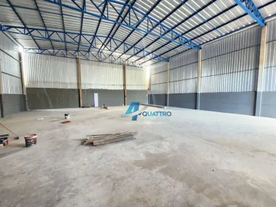 Galpão / Depósito / Armazém para alugar, 360m² no Jardim Silvino, Cambé