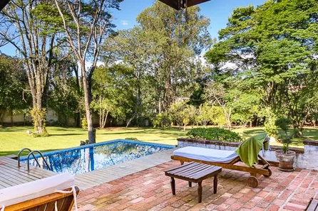 Fazenda / Sítio / Chácara com 3 Quartos à venda, 300m² no , Alambari