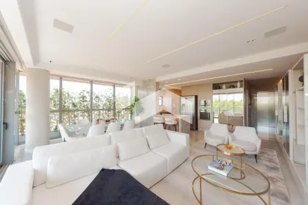 Apartamento com 3 Quartos para alugar, 152m² no Água Verde, Curitiba