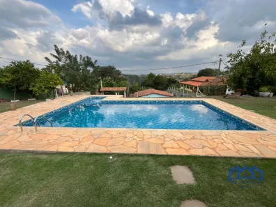 Fazenda / Sítio / Chácara com 2 Quartos à venda, 1000m² no , Mairinque
