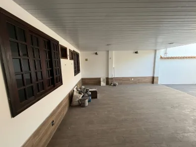 Casa com 5 Quartos para venda ou aluguel, 208m² no Comendador Soares, Nova Iguaçu