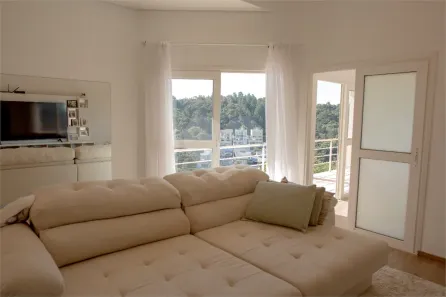 Sobrado com 4 Quartos para venda ou aluguel, 400m² no Jardim Imperial, Arujá