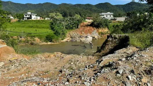 Fazenda / Sítio / Chácara com 1 Quarto à venda, 57750m² no Centro, São João Batista