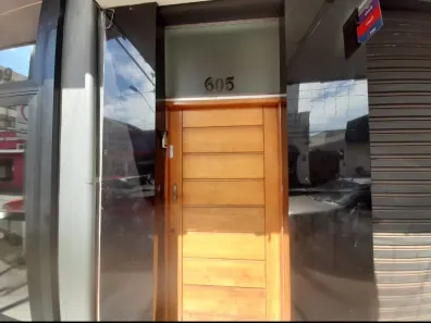 Loja / Salão / Ponto Comercial com 3 Quartos para venda ou aluguel, 285m² no Centro, Jaboticabal