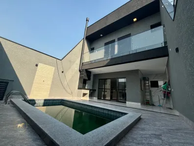 Sobrado com 3 Quartos à venda, 160m² no Laranjeiras, Caieiras