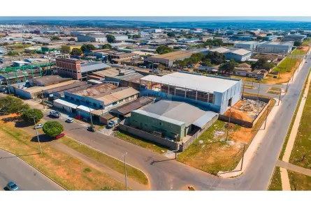 Galpão / Depósito / Armazém com 4 Quartos à venda, 750m² no Setor Industrial, Brasília