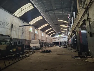 Galpão / Depósito / Armazém para venda ou aluguel, 2000m² no Cascadura, Rio de Janeiro