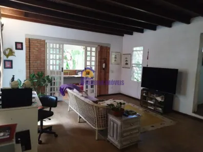 Fazenda / Sítio / Chácara com 3 Quartos à venda, 200m² no Curral, Ibiúna