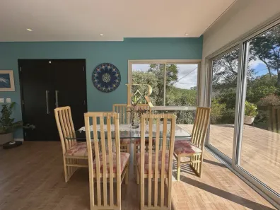 Fazenda / Sítio / Chácara com 3 Quartos à venda, 136m² no Centro, Guararema
