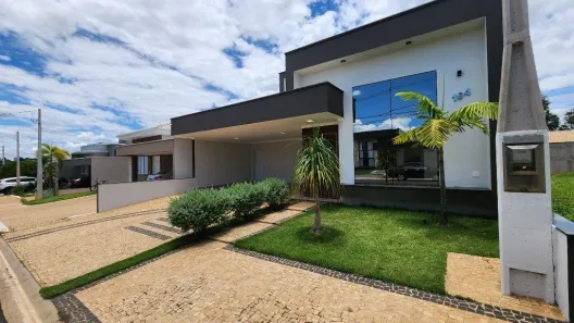 Casa de Condomínio com 3 Quartos para alugar, 165m² no Vila Guedes, Jaguariúna