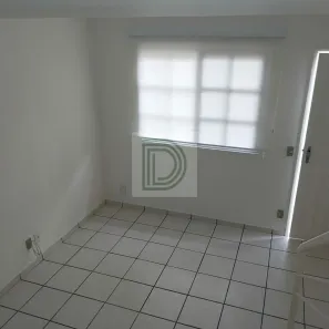 Casa de Condomínio com 2 Quartos para alugar, 70m² no Jardim Guerreiro, Cotia