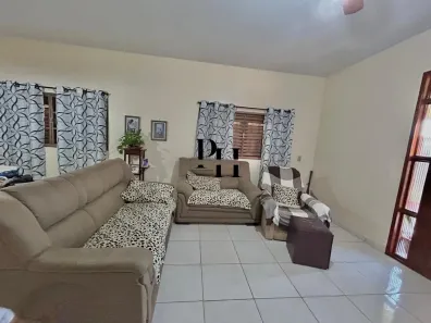 Casa com 3 Quartos à venda, 200m² no Setor Cristina II, Trindade