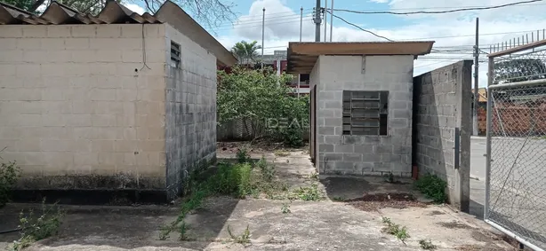 Casa Comercial para venda ou aluguel, 1500m² no Goitacazes, Campos dos Goytacazes