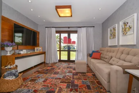 Fazenda / Sítio / Chácara com 9 Quartos à venda, 650m² no Botiatuba, Almirante Tamandaré