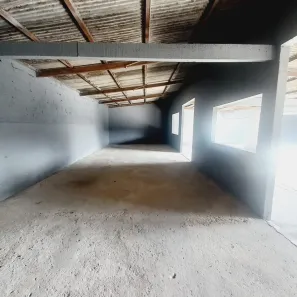 Galpão / Depósito / Armazém para alugar, 260m² no Atlântica, Rio das Ostras