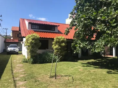 Casa de Condomínio com 5 Quartos à venda, 120m² no Centro, Arraial do Cabo