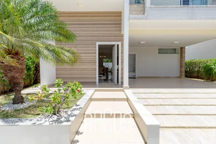Sobrado com 4 Quartos à venda, 283m² no Robalo, Aracaju