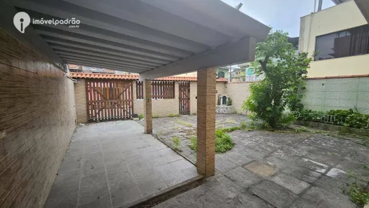 Casa com 4 Quartos para venda ou aluguel, 400m² no Centro, Nilópolis