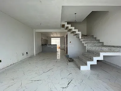 Casa com 2 Quartos à venda, 120m² no Santana, Juiz de Fora