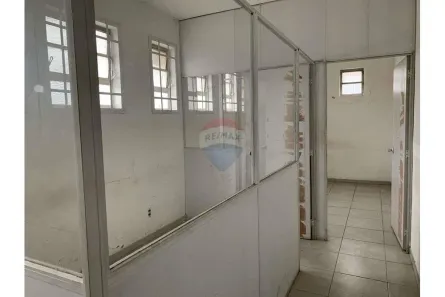 Prédio Inteiro para alugar, 747m² no Centro, Bragança Paulista