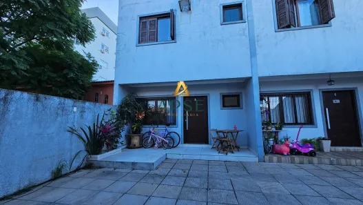 Sobrado com 3 Quartos à venda, 100m² no Nossa Senhora das Graças, Canoas