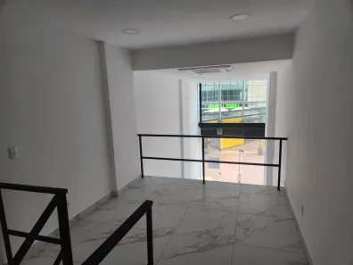 Loja / Salão / Ponto Comercial para venda ou aluguel, 55m² no Recreio dos Bandeirantes, Rio de Janeiro