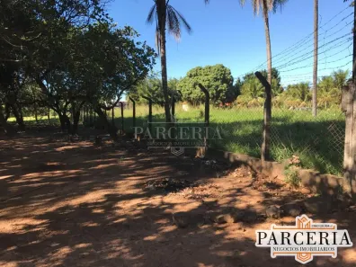 Fazenda / Sítio / Chácara com 2 Quartos para alugar, 150m² no Centro, Araçatuba