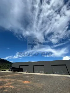 Galpão / Depósito / Armazém para alugar, 1200m² no , Araçariguama