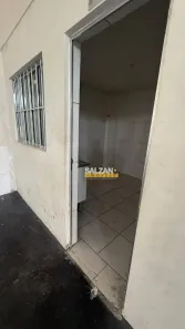 Galpão / Depósito / Armazém para alugar, 300m² no Jardim Continental III, Taubaté