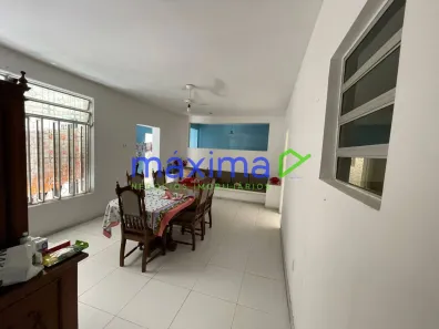 Casa com 4 Quartos para alugar, 300m² no São José, Aracaju