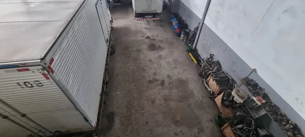 Garagem à venda, 400m² no Pirajá, Salvador