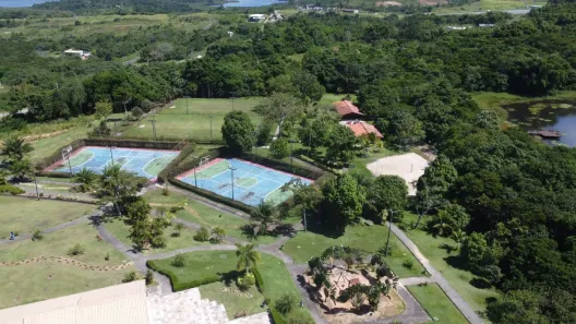 Terreno / Lote / Condomínio à venda, 731m² no , Simões Filho