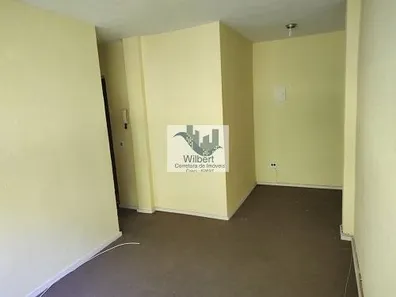 Apartamento com 2 Quartos para alugar, 42m² no Castelanea, Petrópolis
