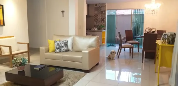 Sobrado com 4 Quartos à venda, 326m² no São Francisco, Goiânia