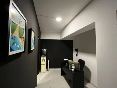 Conjunto Comercial / Sala com 1 Quarto para venda ou aluguel, 36m² no Candelária, Natal