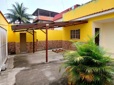Casa com 3 Quartos à venda, 300m² no Comendador Soares, Nova Iguaçu