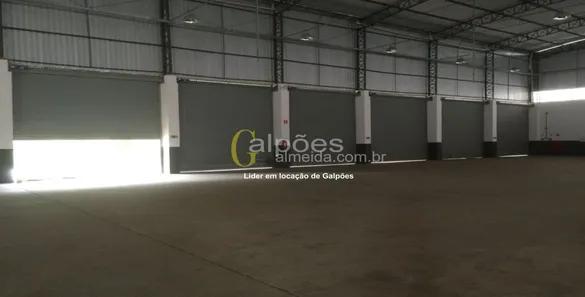 Galpão / Depósito / Armazém para alugar, 1400m² no Santa Fé, Osasco