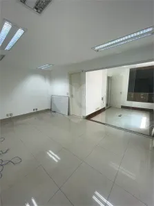 Casa Comercial com 3 Quartos para venda ou aluguel, 186m² no Vila Gumercindo, São Paulo