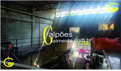 Galpão / Depósito / Armazém à venda, 420m² no Parque Santa Teresa, Carapicuíba