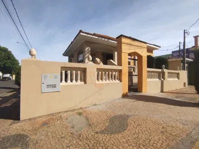 Prédio Inteiro com 4 Quartos para venda ou aluguel, 281m² no Centro, Araçatuba
