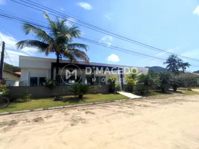 Casa com 3 Quartos para alugar, 367m² no Lagoinha, Ubatuba