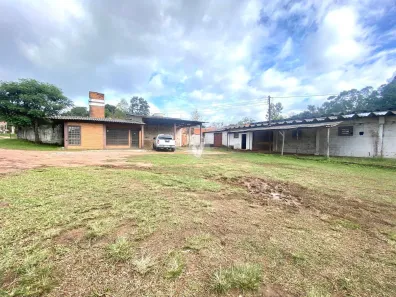 Galpão / Depósito / Armazém com 3 Quartos à venda, 631m² no Urlândia, Santa Maria