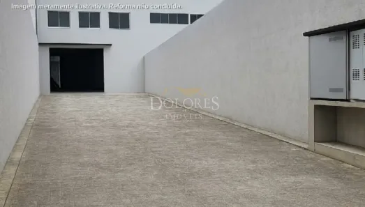 Galpão / Depósito / Armazém para venda ou aluguel, 700m² no Vila Júlia, Poá