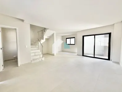 Sobrado com 3 Quartos à venda, 129m² no São Lourenço, Curitiba