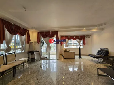 Fazenda / Sítio / Chácara com 5 Quartos à venda, 274m² no Embaré, Santos