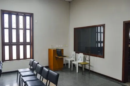 Loja / Salão / Ponto Comercial com 1 Quarto à venda, 216m² no Coelho, São Gonçalo
