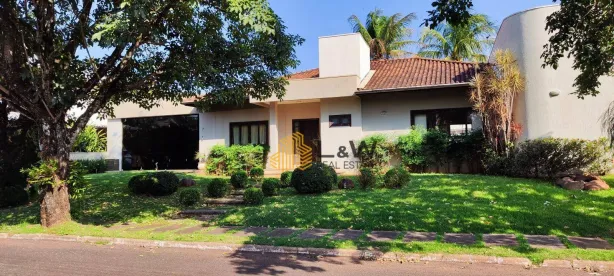 Casa de Condomínio com 2 Quartos para venda ou aluguel, 418m² no Bourbon, Foz do Iguaçu
