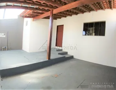 Casa com 3 Quartos para alugar, 70m² no Cafezal, Londrina